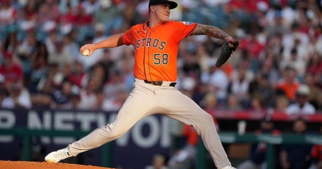 Astros edge Angels in 10 innings on run-scoring wild pitch |