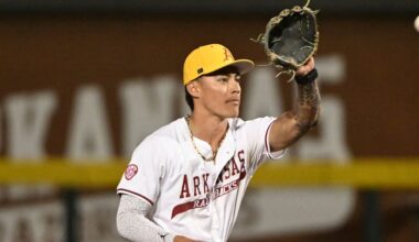 Arkansas’ Aloy named 1 of 3 finalists for Golden Spikes player of the year award