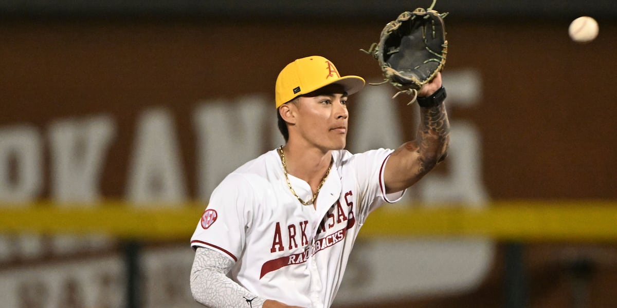 Arkansas’ Aloy named 1 of 3 finalists for Golden Spikes player of the year award