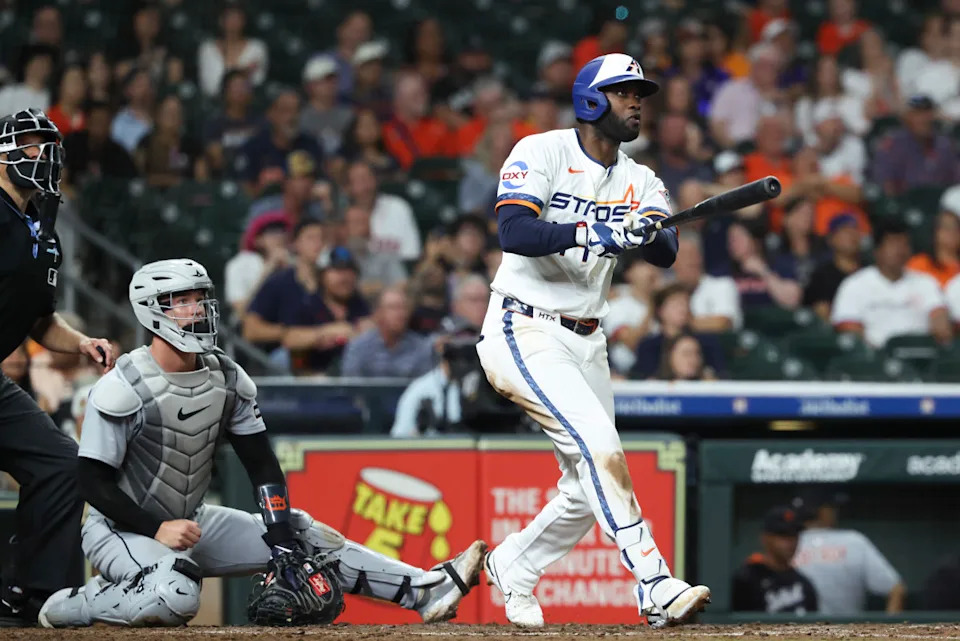 Houston Astros designated hitter Yordan Alvarez (44)© Troy Taormina-Imagn Images