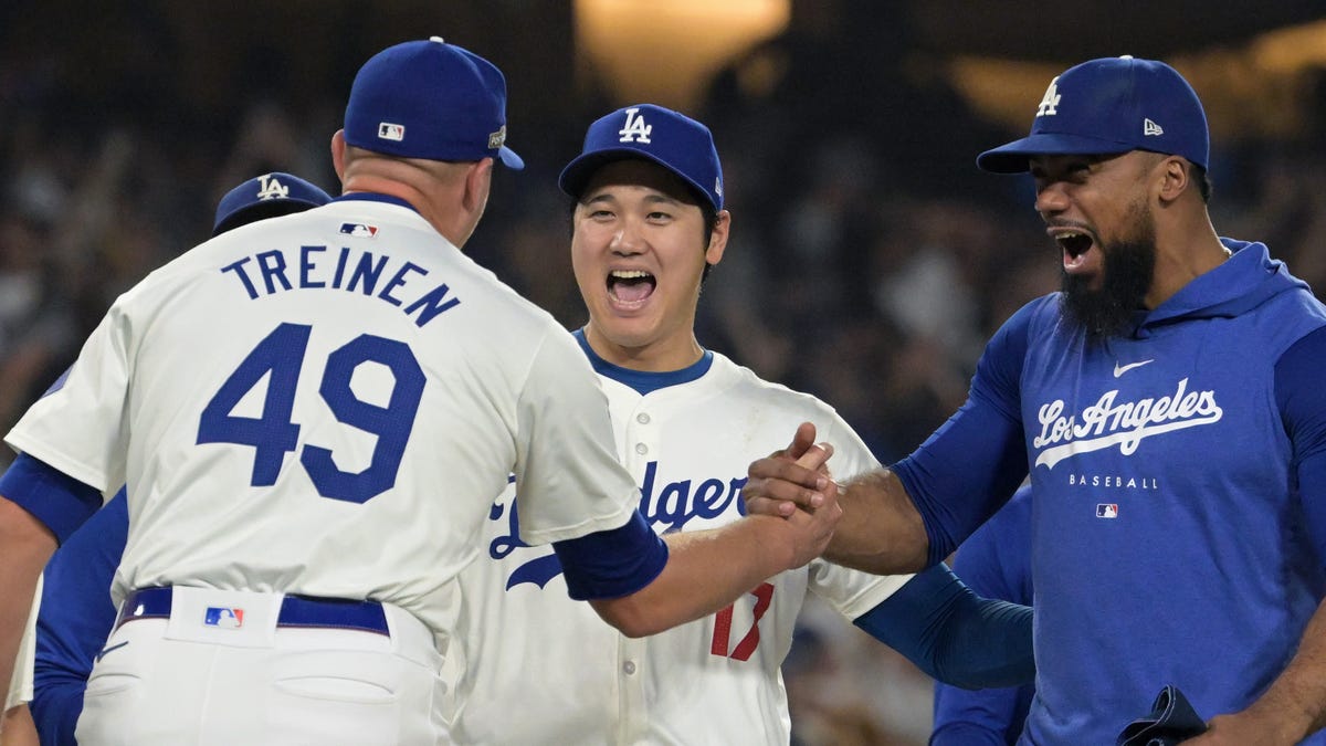 MLB playoffs' new format is working just fine. Forget the hot takes.