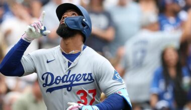 Teoscar Hernández hits a 3-run homer and the Dodgers beat the Padres 5-2 to win the series