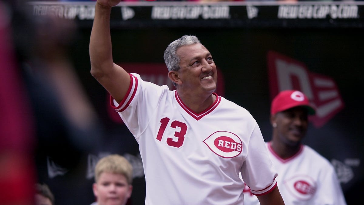 Big Red Machine legend Davey Concepcion makes surprise 'appearance'