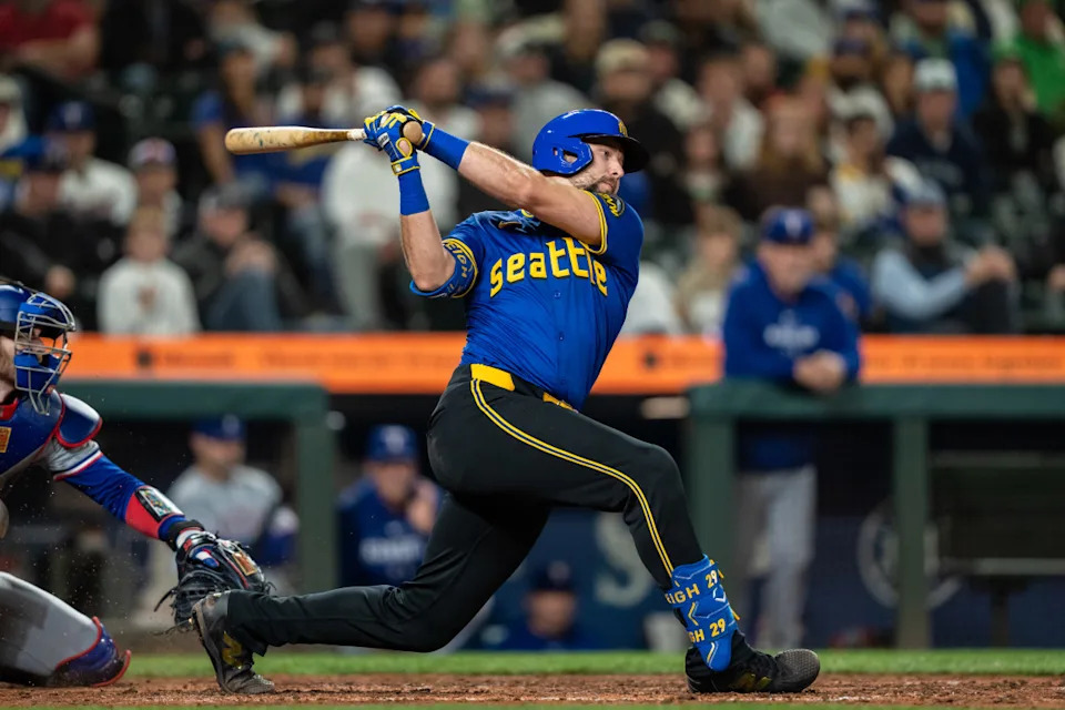 Seattle Mariners catcher Cal Raleigh (29)© Stephen Brashear-Imagn Images