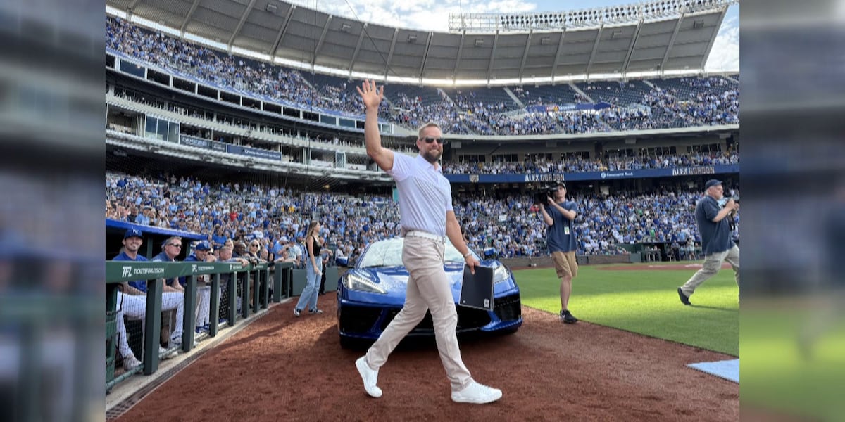 Kansas City Royals induct Alex Gordon into Hall of Fame