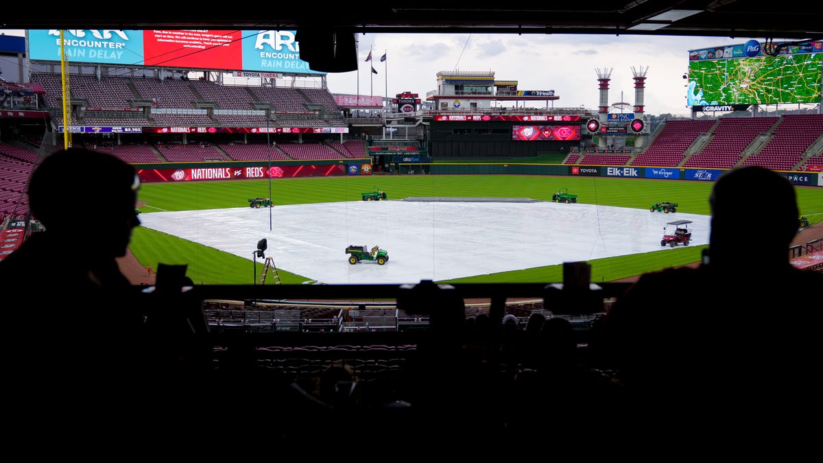 Reds-Nats scheduled to start at 4:30 p.m. after rain delay