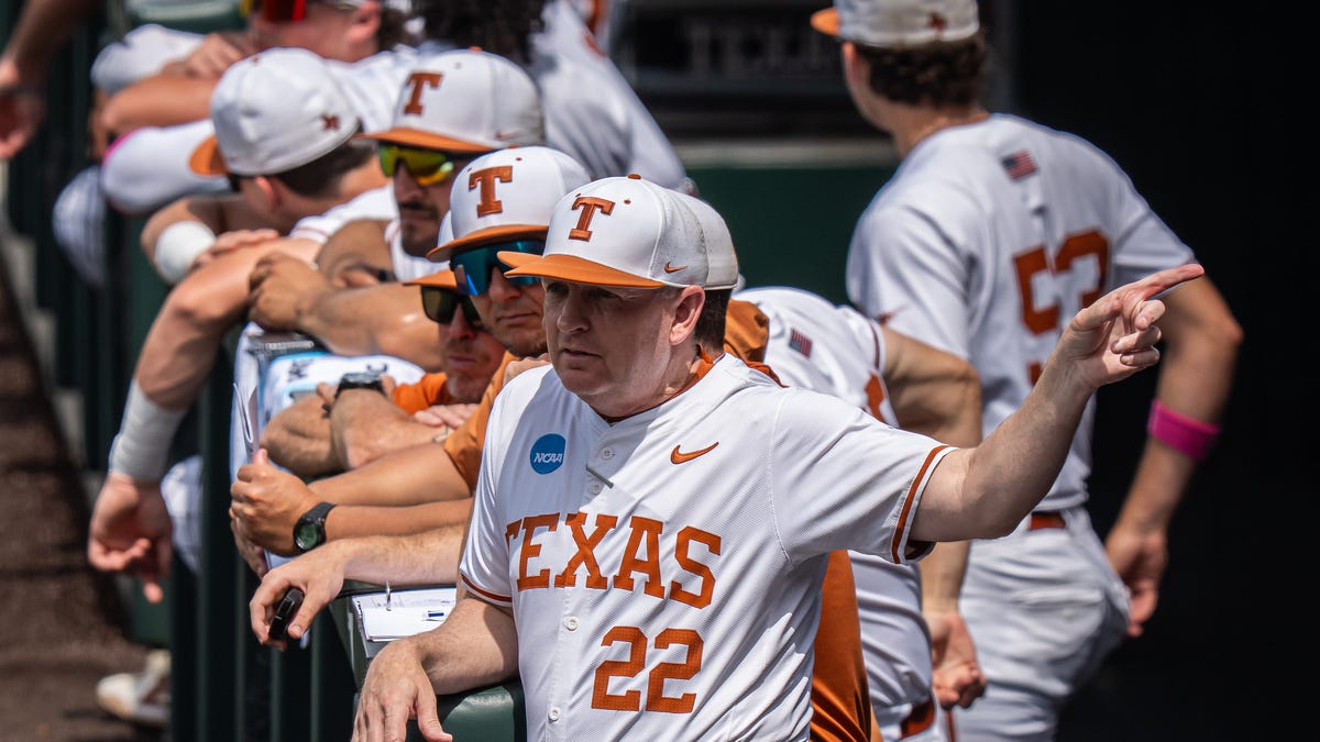 Texas baseball reels in potential MLB draft pick Aiden Robbins