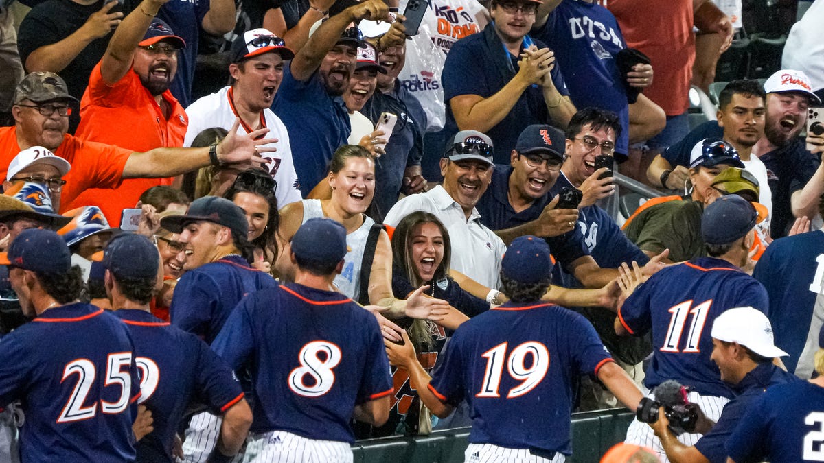 Who wins NCAA Super Regional?