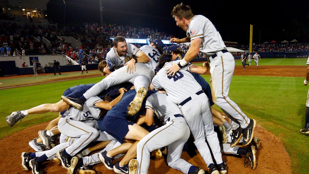 What to know of Racers in NCAA super regionals