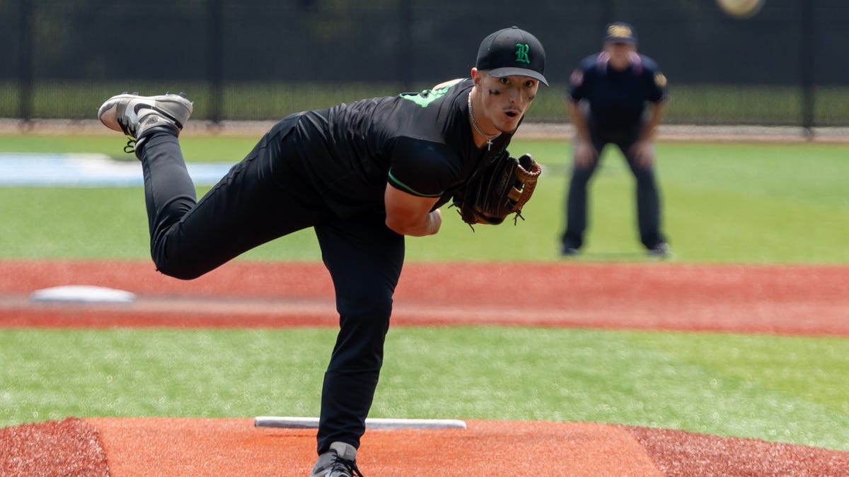 Riverside's Zach Hare throws no-hitter