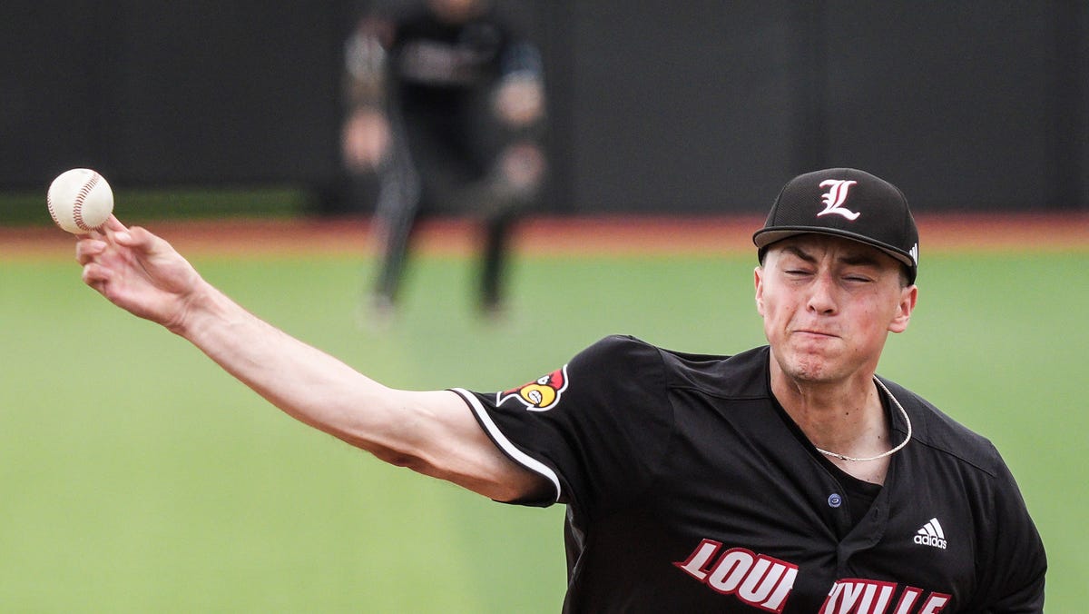 Super regional resumes after delay