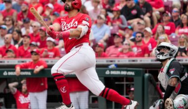 Reds rout Diamondbacks, will go for series sweep on Sunday