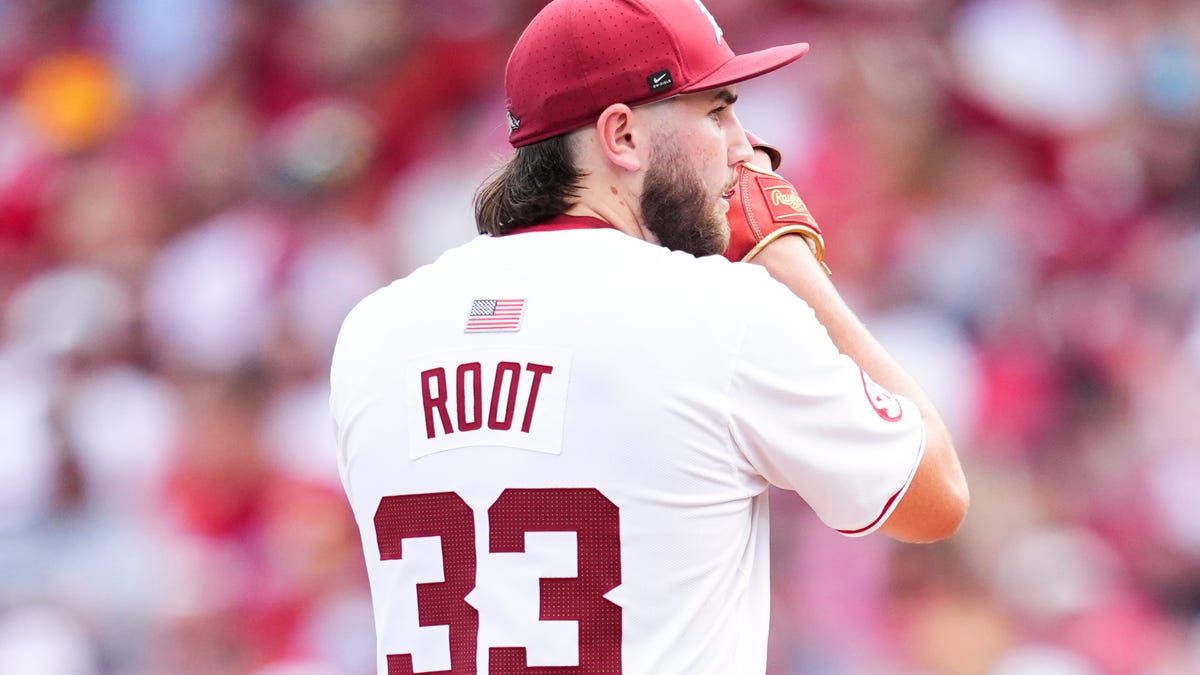 Arkansas baseball will start Zach Root for opening game of CWS