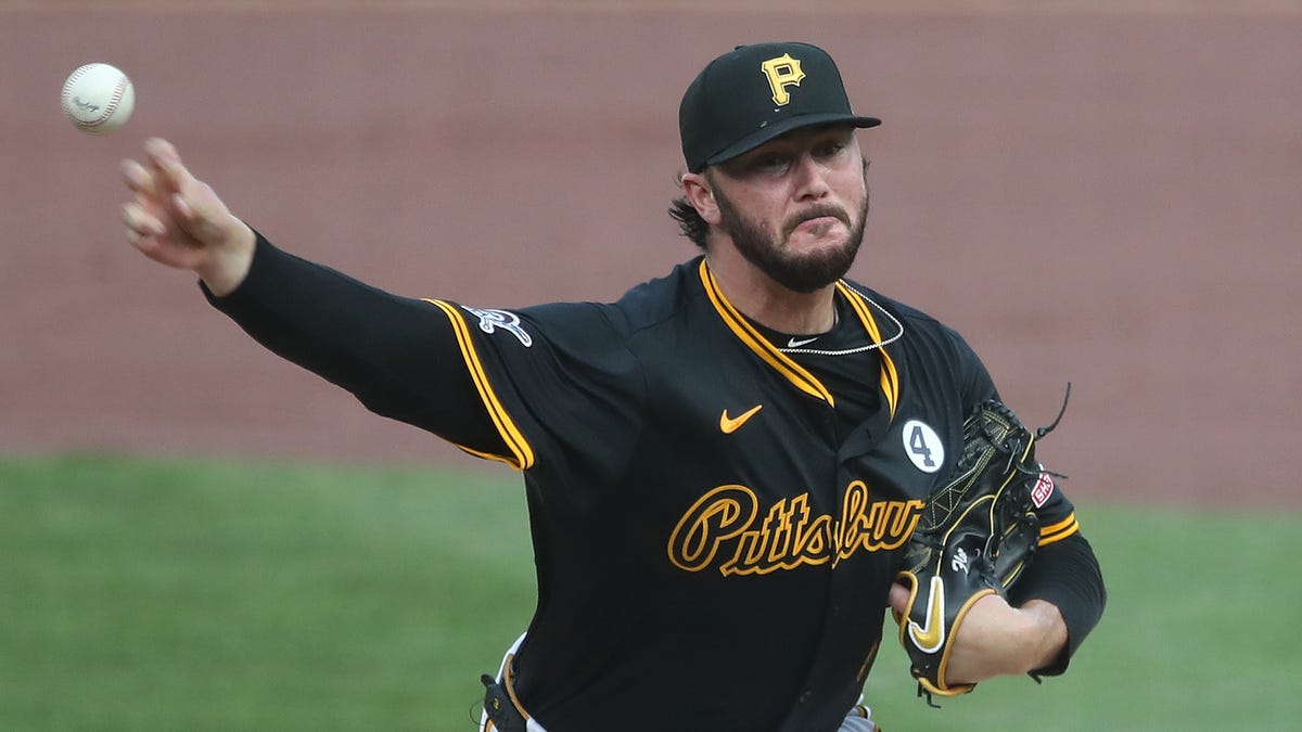 Phillies at Pirates odds, picks and predictions