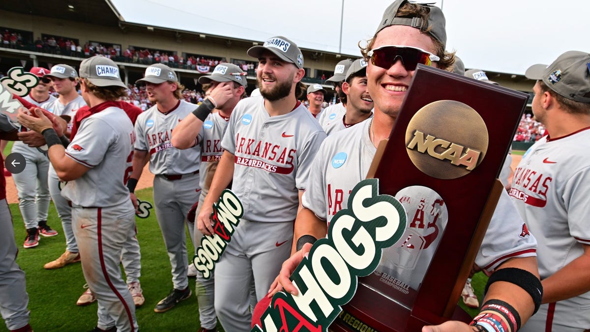 Arkansas baseball showed it's the College World Series favorite in Tennessee sweep