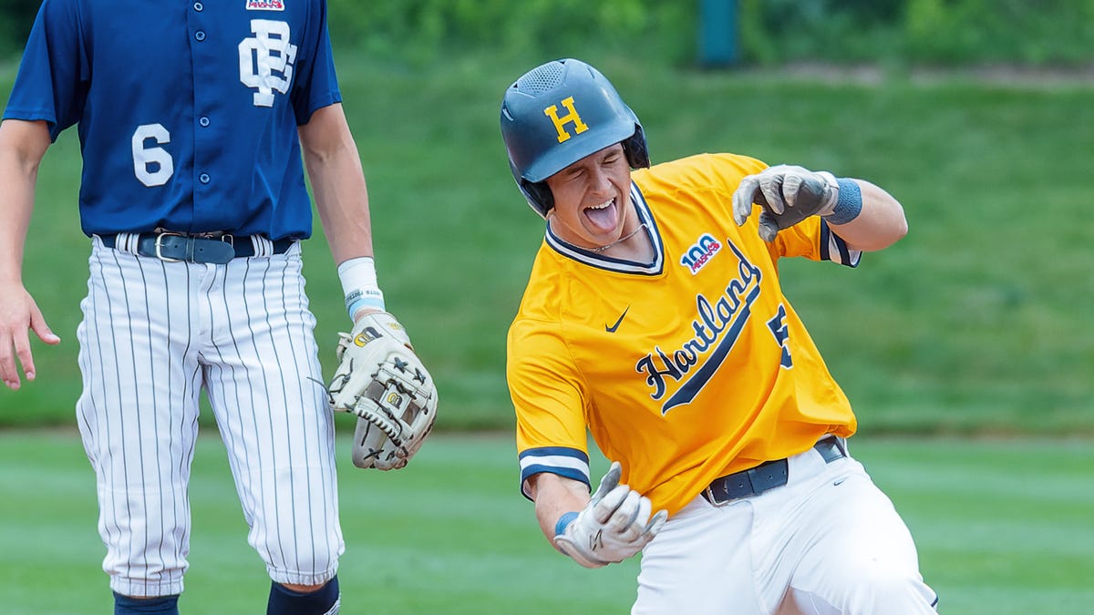 Hartland's Dylan Crowe delivers in father's honor in D1 baseball semis