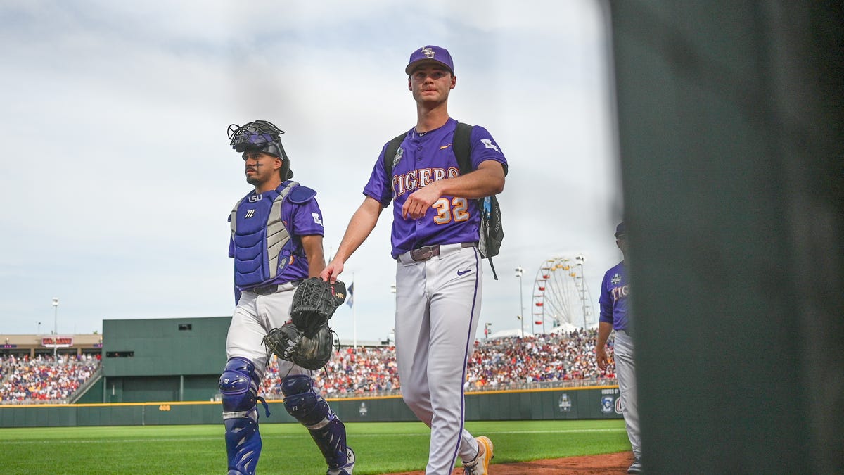 How did LSU baseball ace do in CWS opener?