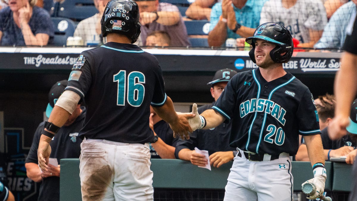 Coastal Carolina baseball vs Louisville live score, updates, highlights