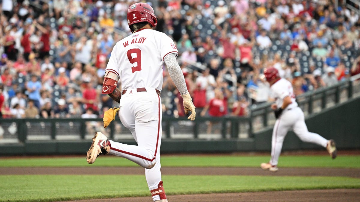 When does Arkansas play next in College World Series? Time, TV channel