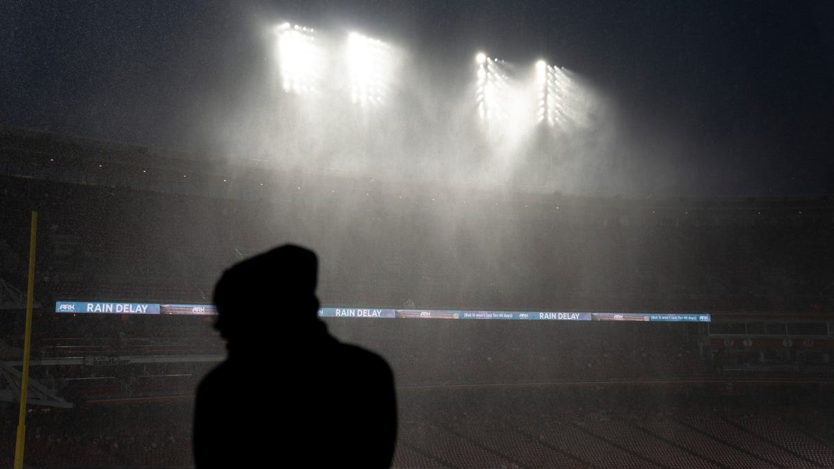 With severe weather forecast, Reds-Twins game delayed. What we know
