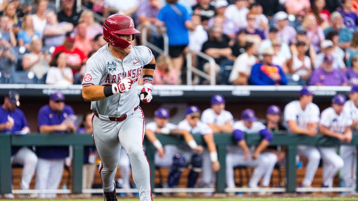 Arkansas baseball's season ends at CWSwith walk-off loss to LSU