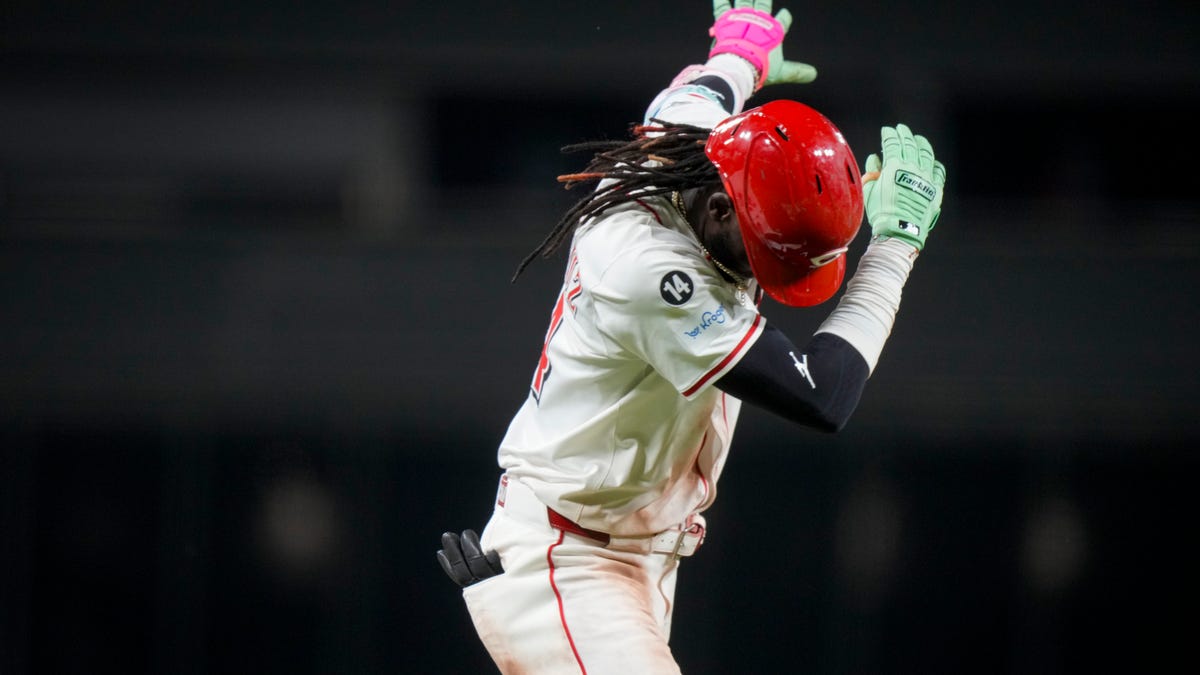 Yankees fall to Reds as Elly De La Cruz continues big month