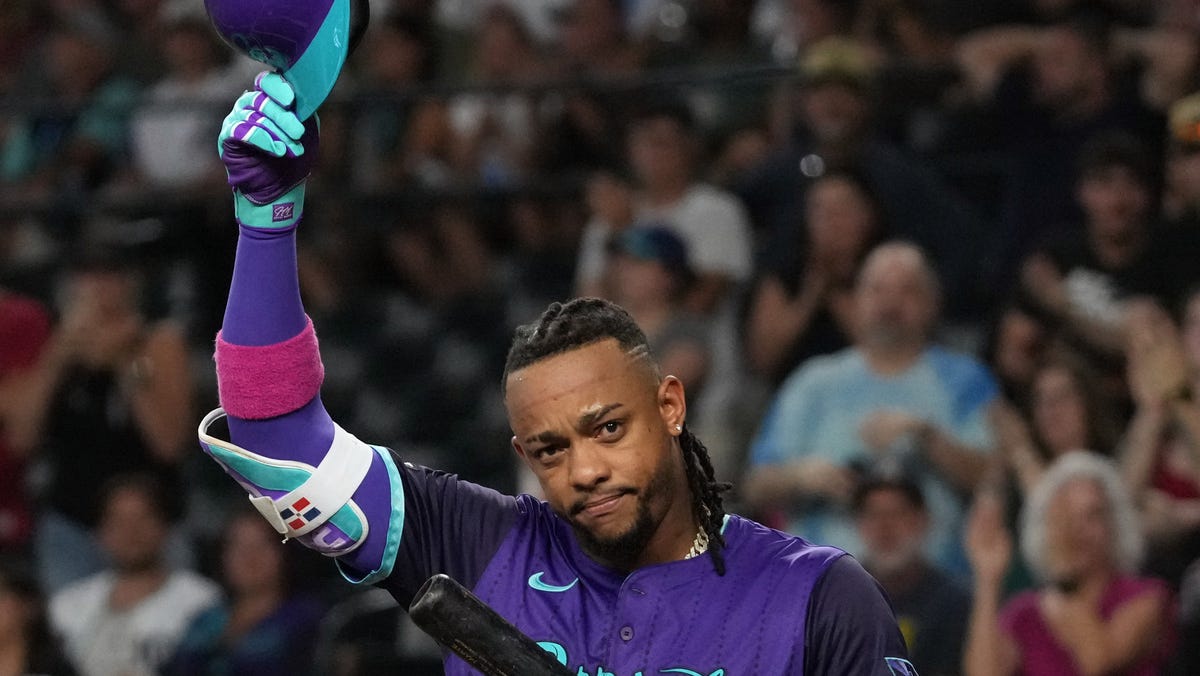 Diamondbacks rally in 9th, but drop series opener to Marlins