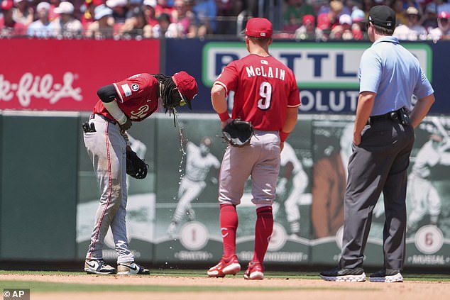 Elly De La Cruz vomits on the field during the fourth inning of the Reds' game in St Louis