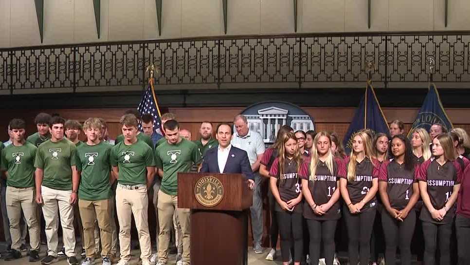 Greenberg honors Assumption softball, Trinity baseball for state championships