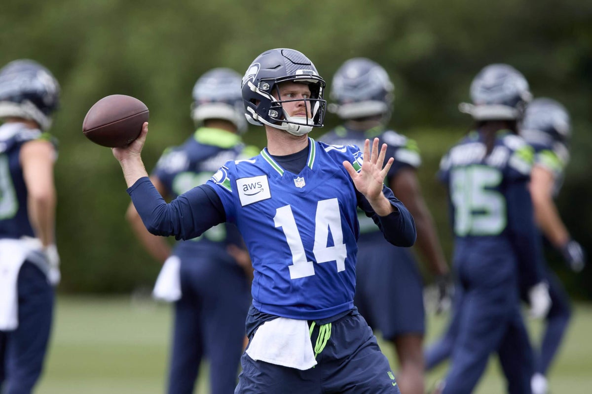 Why the Seahawks don’t have a QB competition, as Jalen Milroe learns behind Sam Darnold