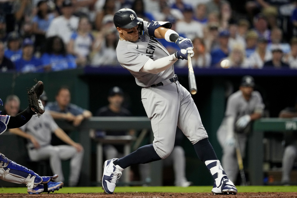 Yankees beat Royals with 5-run frame, Aaron Judge adds 25th homer as Clarke Schmidt shines
