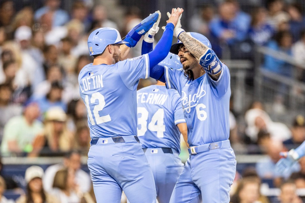 Padres’ bullpen leaks again in series-opening loss to Royals – San Diego Union-Tribune