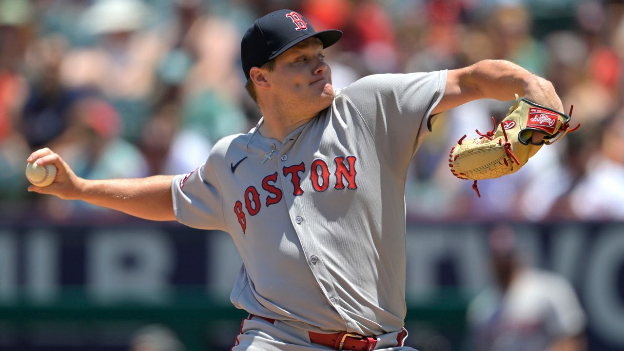 Boston Red Sox starting pitcher Richard Fitts delivers during the first inning of a baseball game against the Los Angeles Angels, Wednesday, June 25, 2025, in Anaheim, Calif. (AP Photo/Jayne Kamin-Oncea)