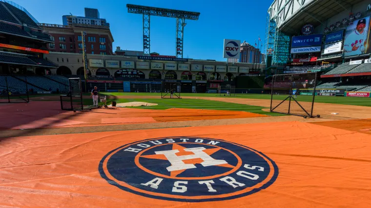 Astros listed as potential fit for $21.05 million World Series hero image