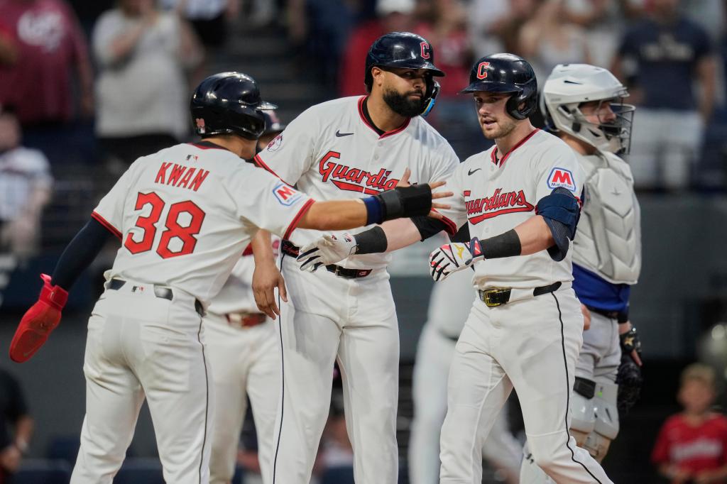 Frequent Flyer miles don’t excite weary Guardians