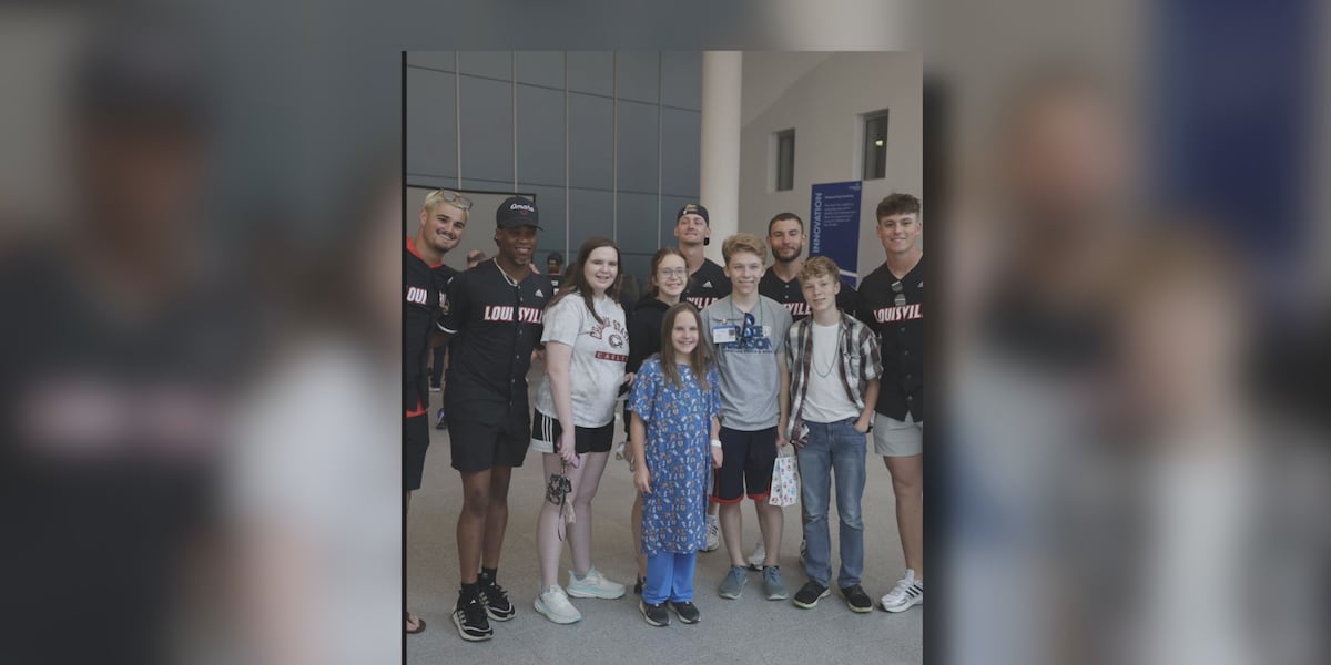 UofL baseball visits Omaha children’s hospital on off day