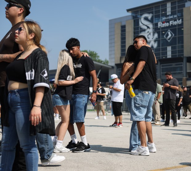 Fans dance to and watch a band performance before a White Sox-Royals game on Mexican Heritage Night at Rate Field on June 6, 2025. (John J. Kim/Chicago Tribune)