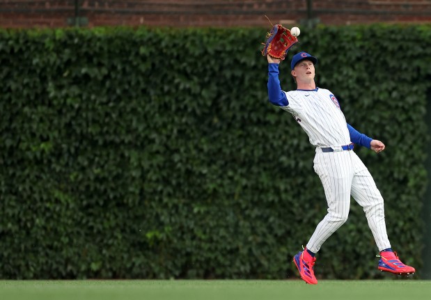Cubs center fielder Pete Crow-Armstrong catches a line drive in the third inning against the Pirates on June 12, 2025, at Wrigley Field. (Chris Sweda/Chicago Tribune)