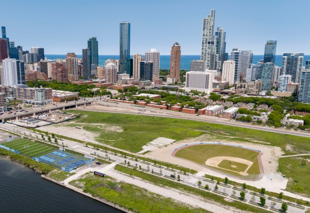 New pickleball courts as well as baseball and soccer fields are located along an extended South Wells Street inside The 78, a long vacant 62-acre former railyard site in the South Loop south of Roosevelt Road, on June 1, 2025. (Brian Cassella/Chicago Tribune)