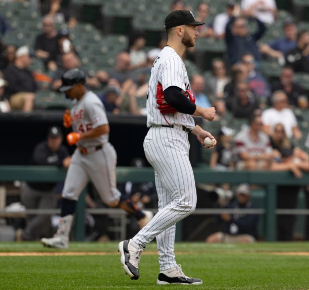 Chicago White Sox pitcher Sean Burke waits for Detroit Tigers outfielder Wenceel Pérez to round the bases with a home run in the seventh inning Thursday, June 5, 2025, at Rate Field. (Brian Cassella/Chicago Tribune)