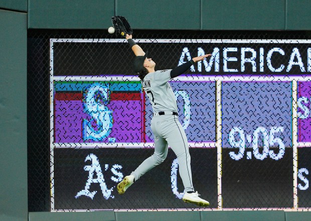 Brooks Baldwin #27 of the Chicago White Sox is unable to make a catch at the wall during the eighth inning against the Kansas City Royals at Kauffman Stadium on May 06, 2025 in Kansas City, Missouri. (Photo by Jay Biggerstaff/Getty Images)
