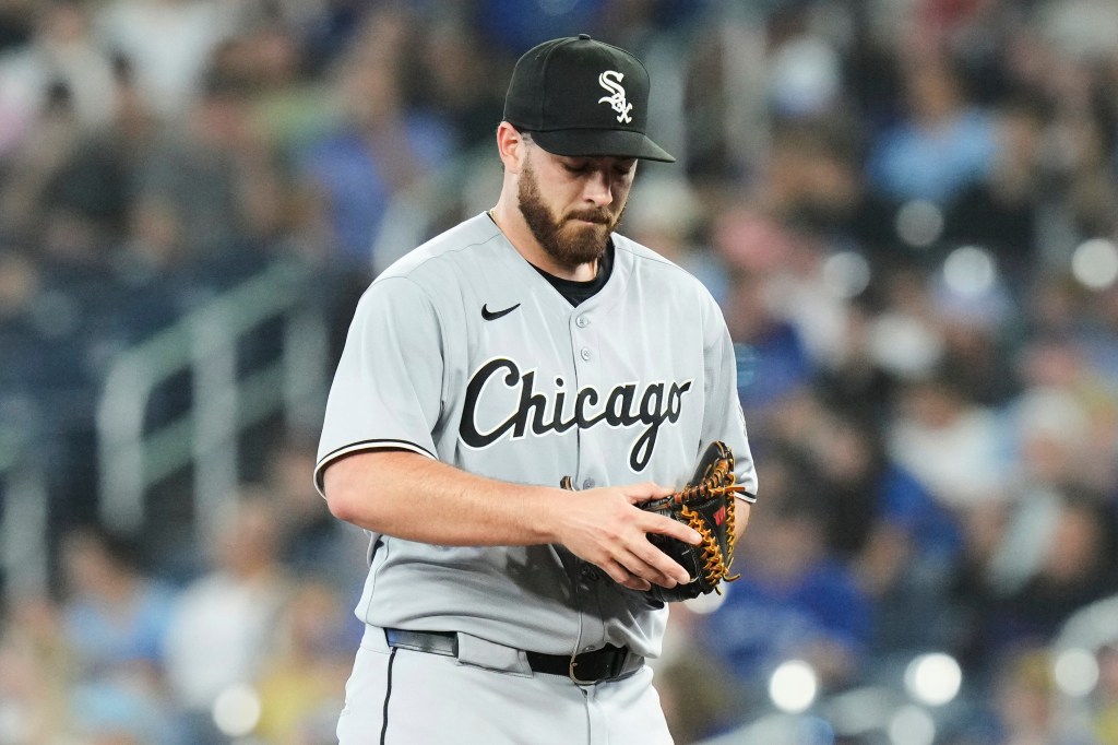 Chicago White Sox never recover after falling behind early in 7-1 loss to the Toronto Blue Jays, their 9th defeat in the last 10 games
