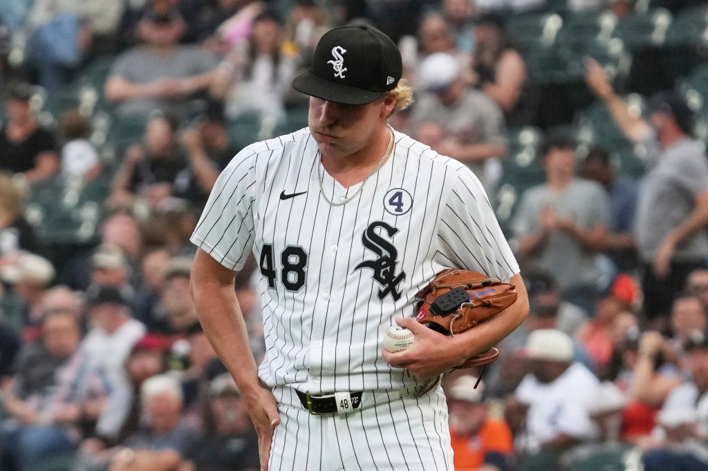 Chicago White Sox outmuscled, outhustled in 13-1 loss