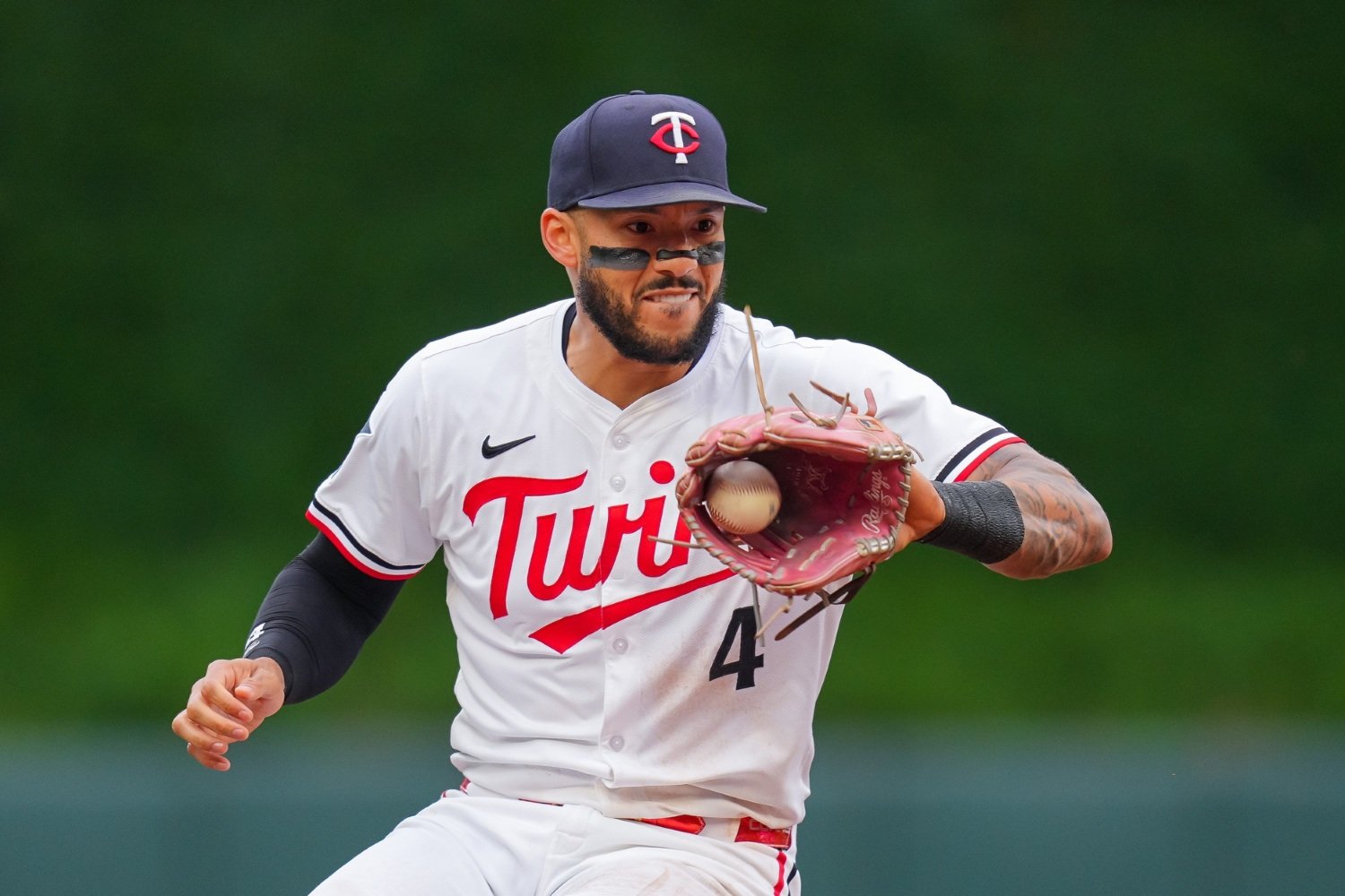 Twins 2, Mariners 0: Twins Shut Out Mariners to End Losing Streak - Twins