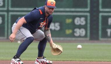 The Astros Are (Again) Not Getting Much From A Pricey First Base Signing