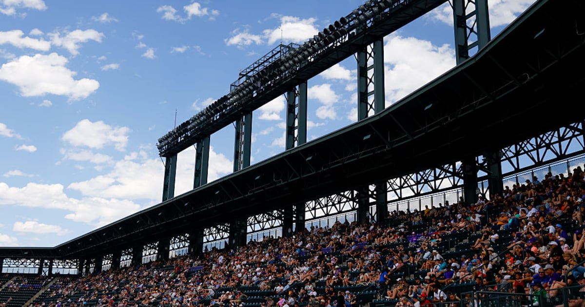 Colorado Rockies draw crowds despite historic struggles