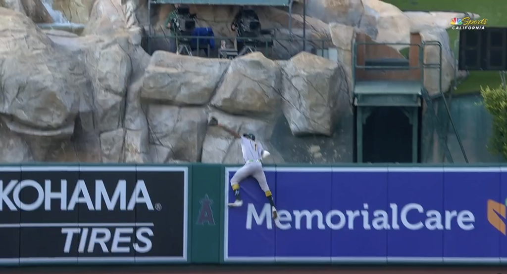 Athletics broadcasters react to Denzel Clarke's absurd catch