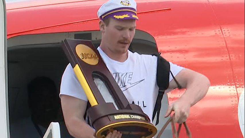 LSU baseball players will work shift at Cane's ahead of National Championship celebration