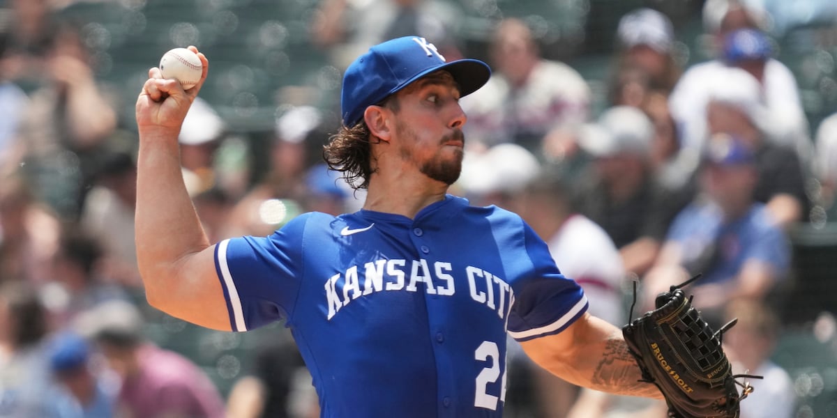 Jonathan India hits a tiebreaking double as the Royals beat the White Sox 7-5