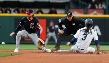 Guardians surrender late lead in 4-3 loss to Mariners